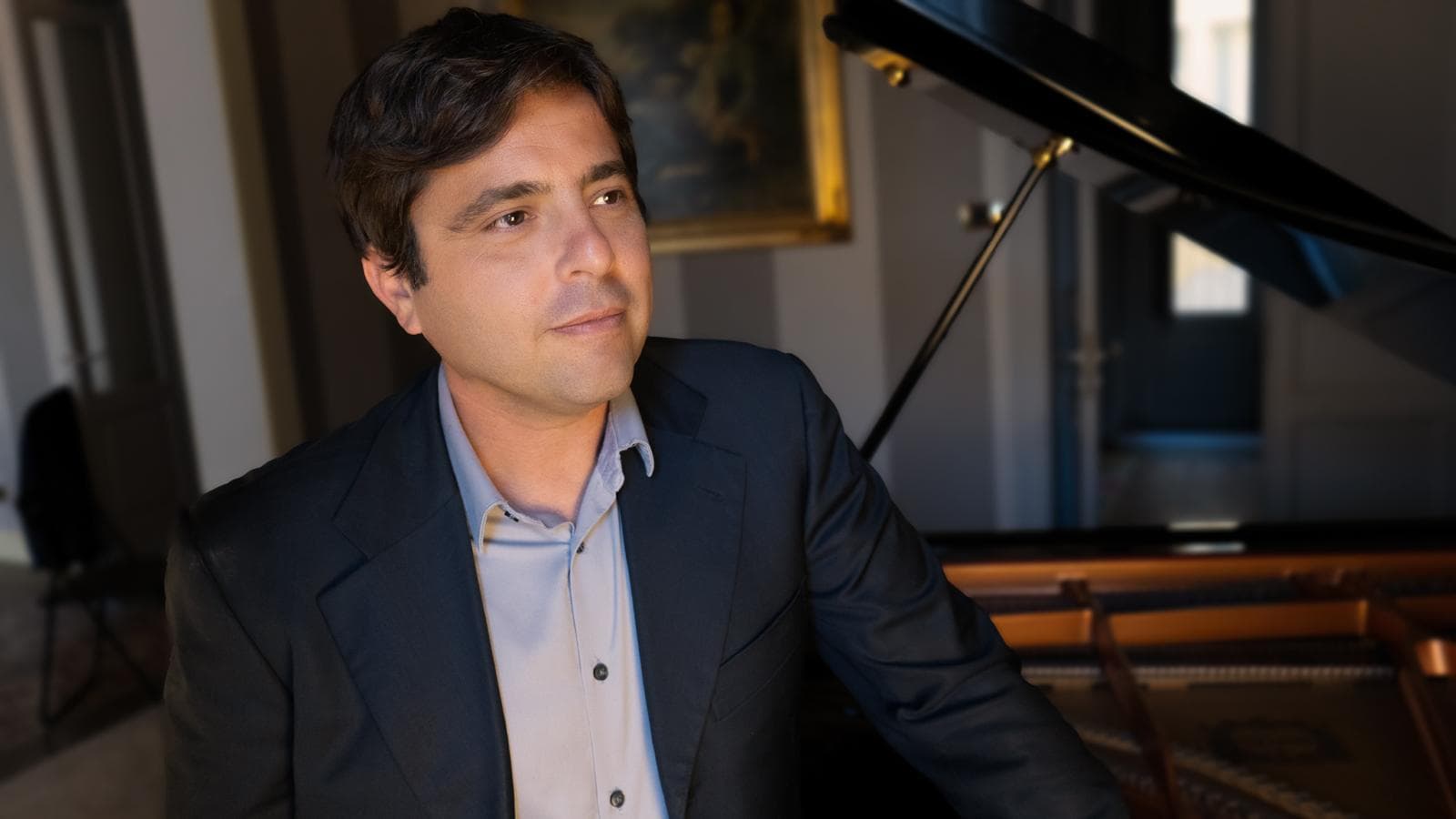 DAVIDE ALOGNA, violino